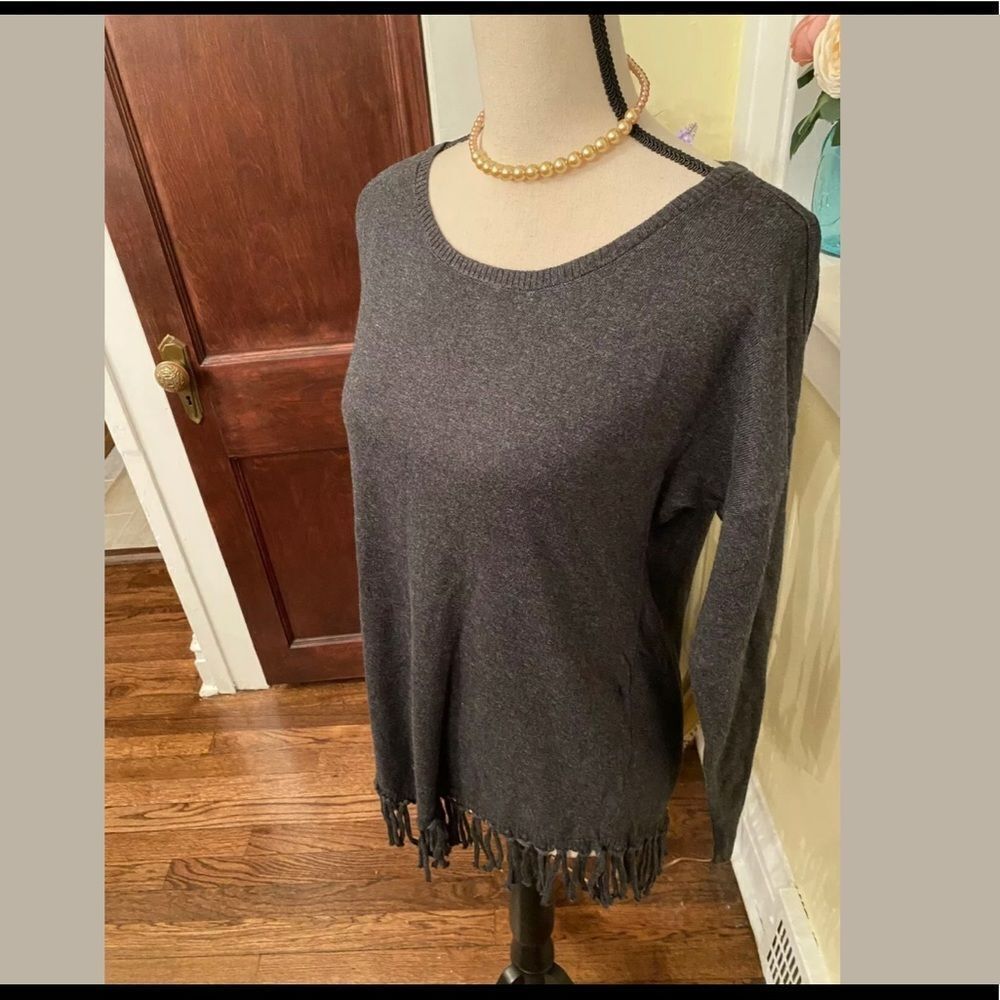 NWT Metric Fringe Sweater $89 Sz M